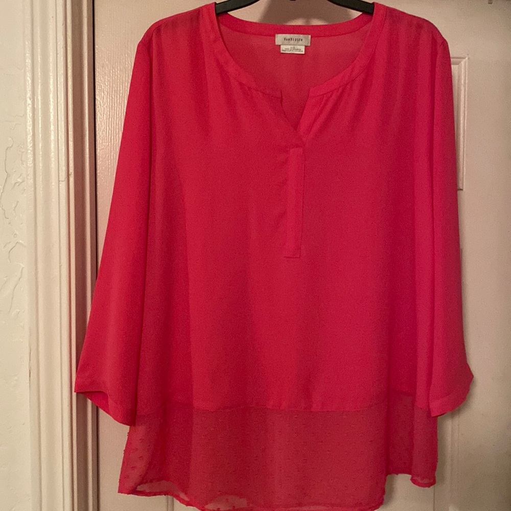 Gently used good condition Van Huesen pink top